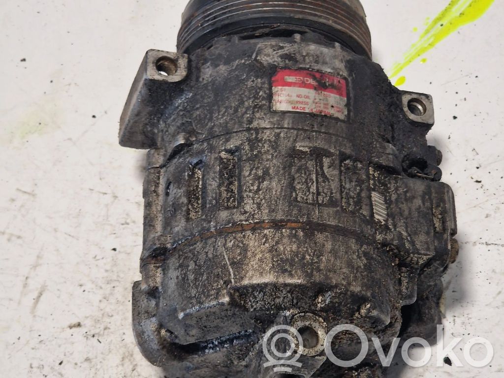BMW 7 E38 Air conditioning (A/C) compressor (pump) 