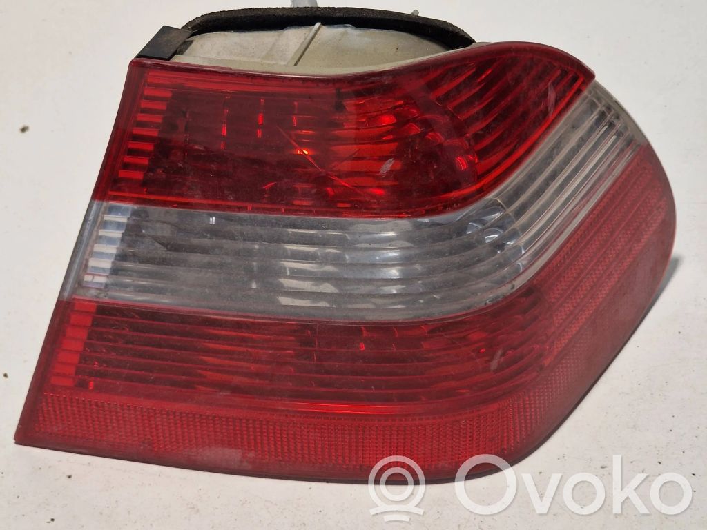 BMW 3 E46 Galinis žibintas kėbule 
