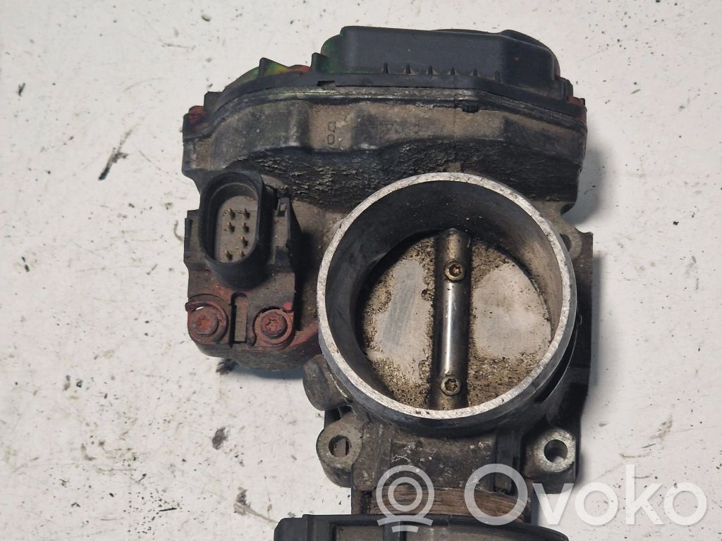 Volkswagen PASSAT B5 Droseļvārsts 