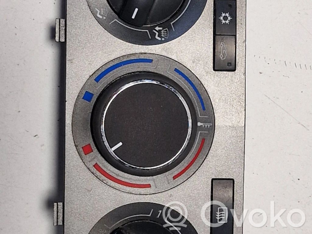 Opel Antara Climate control unit 