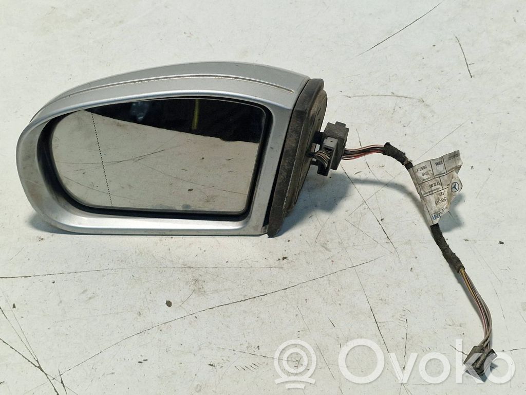 Mercedes-Benz C W203 Elektryczne lusterko boczne drzwi przednich 