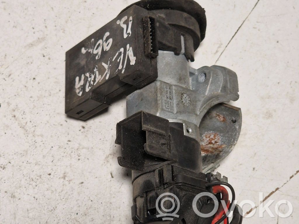 Opel Vectra B Ignition lock 