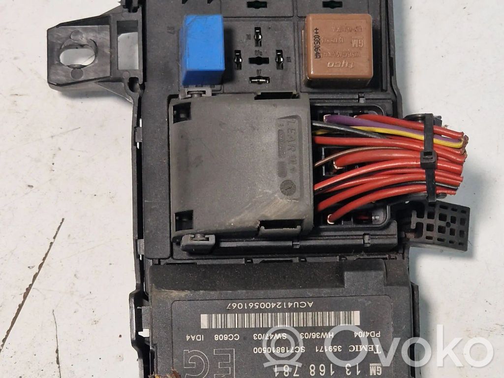 Módulo de fusible   13181983,99DZ10,13168781