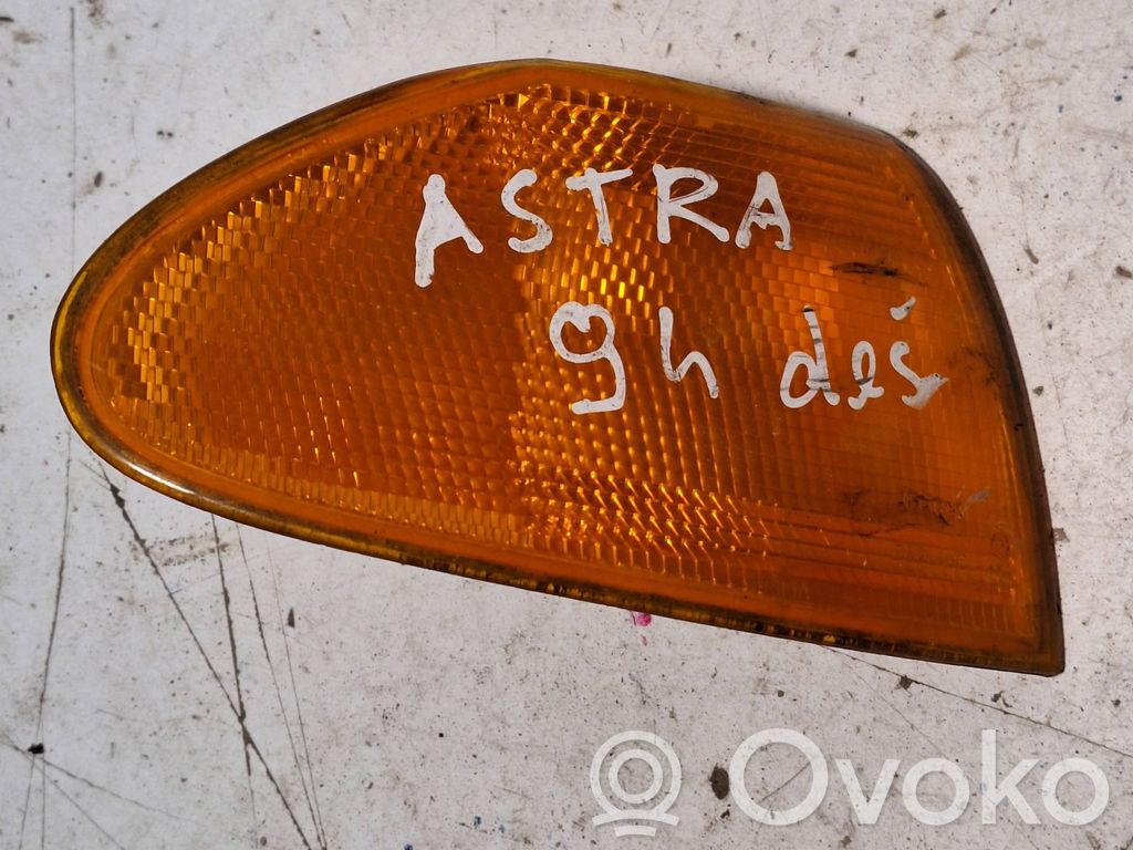 Opel Astra F Kierunkowskaz przedni 