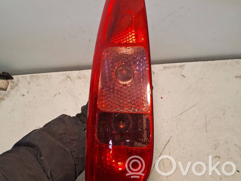 Peugeot 807 Rear/tail lights 
