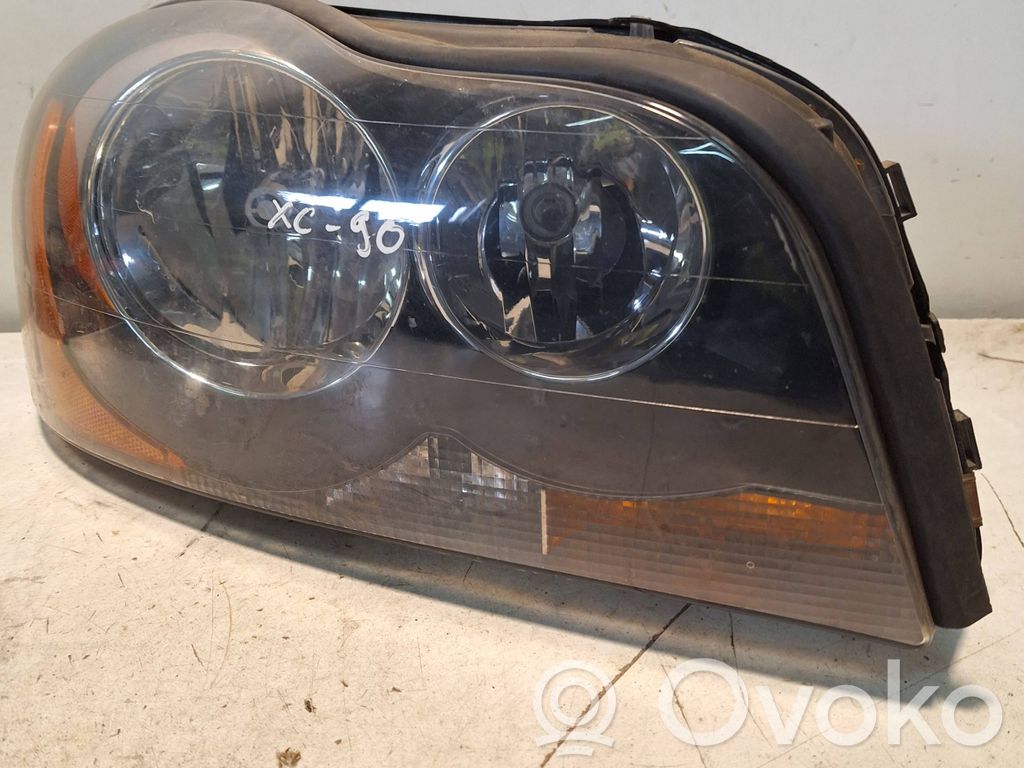 Scheinwerfer   89900297,30744012