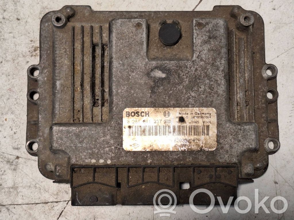 Engine control unit/module   8200284704,0281011237,8200305678