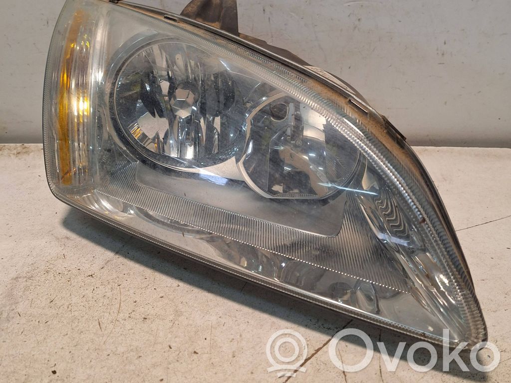 Ford Focus Scheinwerfer 