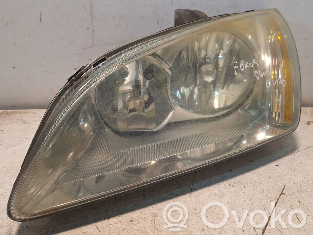 Ford Focus Headlight/headlamp 
