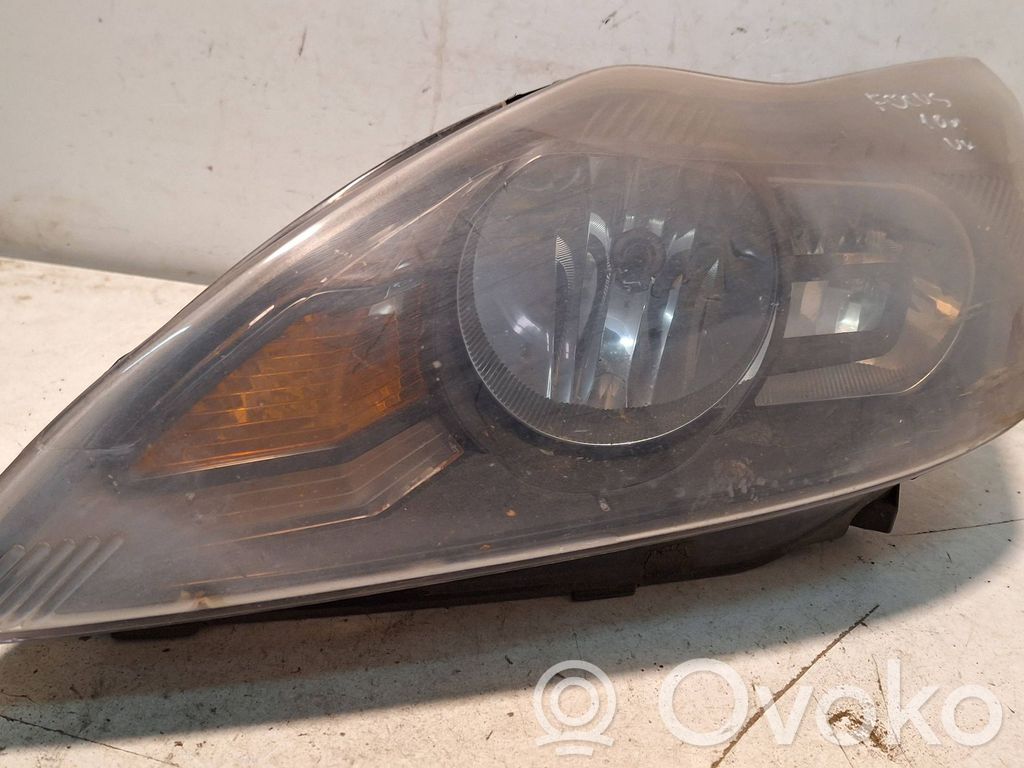 Ford Focus Headlight/headlamp 