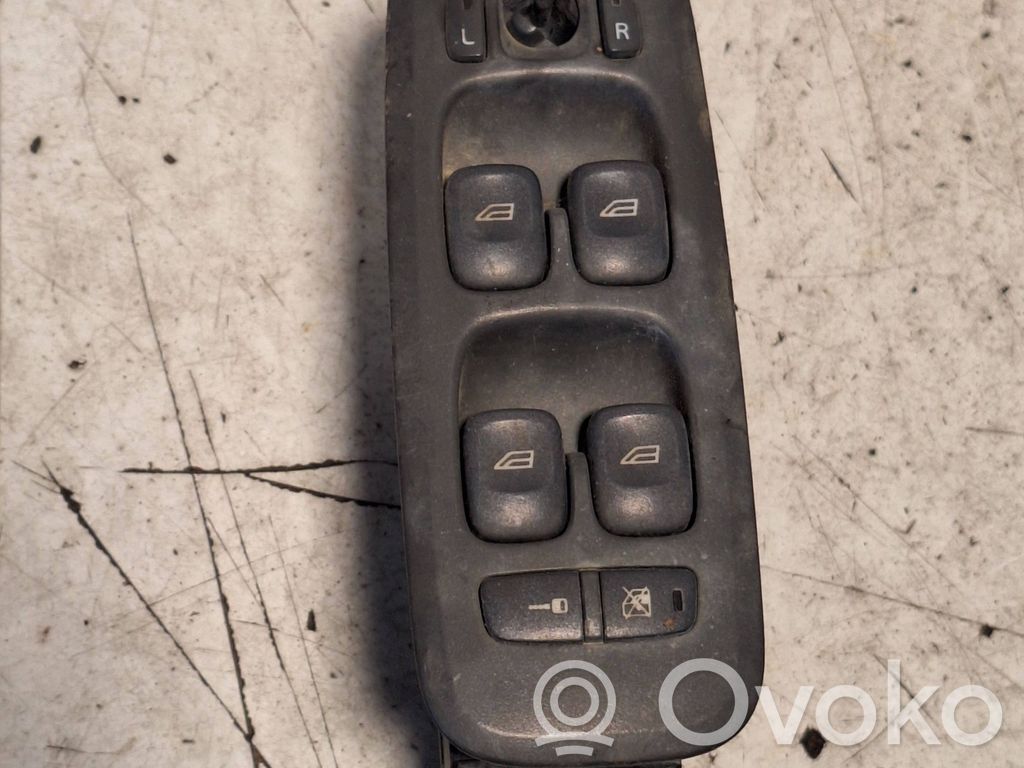 Electric window control switch   30658116,MD423400038,02W42E