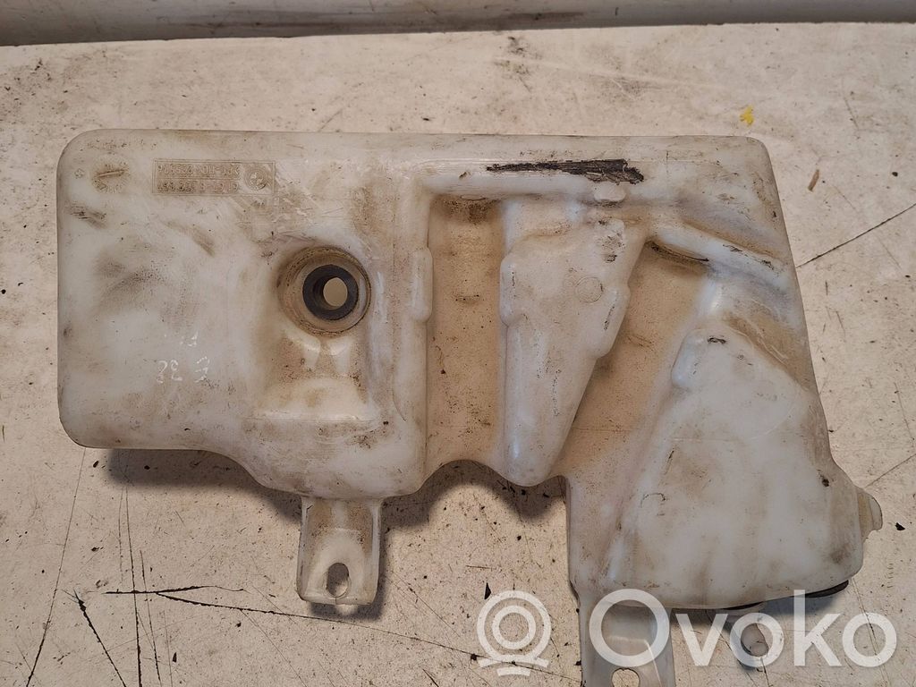 Logu šķidruma tvertne   8352897,235576