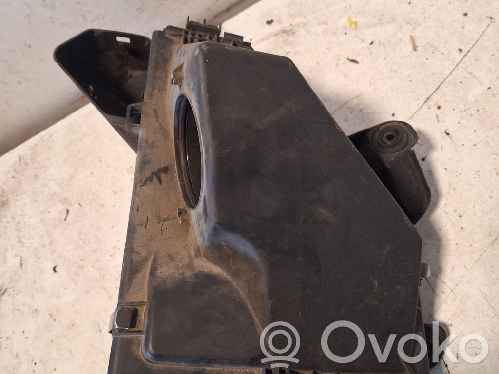 BMW X1 E84 Air filter 