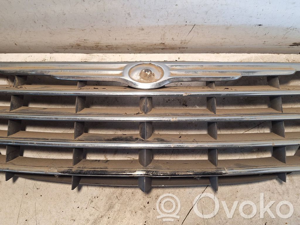 Chrysler Voyager Griglia superiore del radiatore paraurti anteriore 