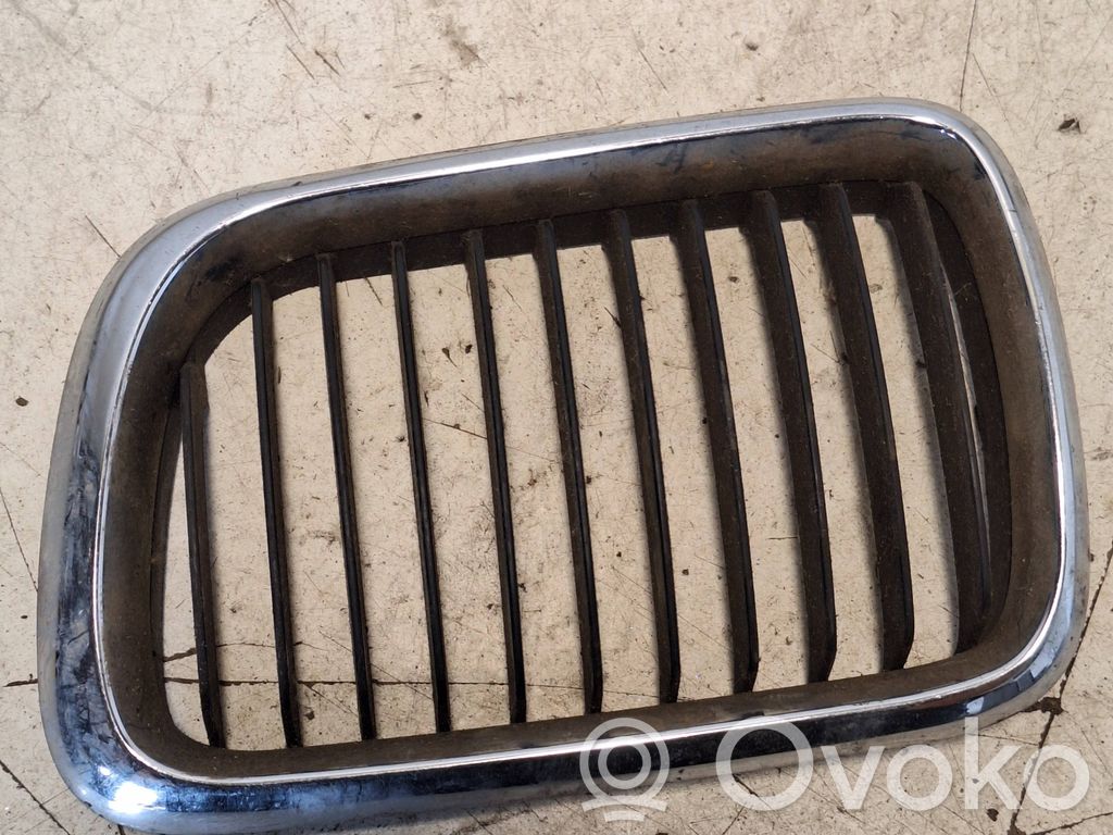 BMW 3 E36 Front grill 