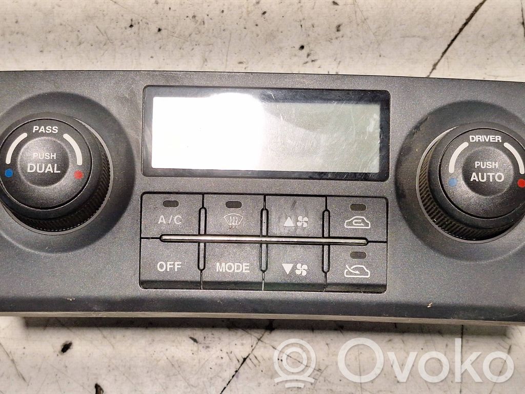 KIA Sorento Climate control unit 