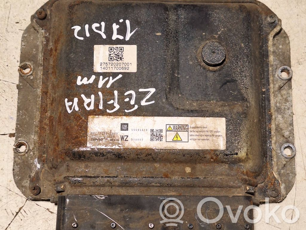 Opel Zafira B Engine control unit/module 
