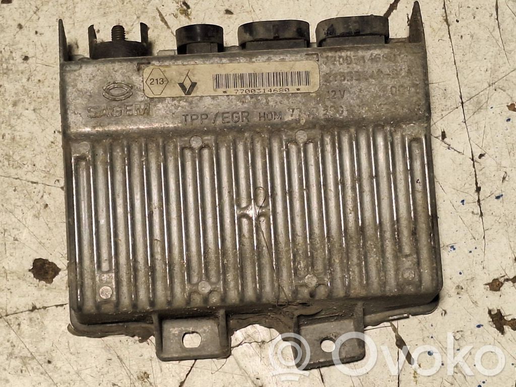 Opel Movano A Engine control unit/module 
