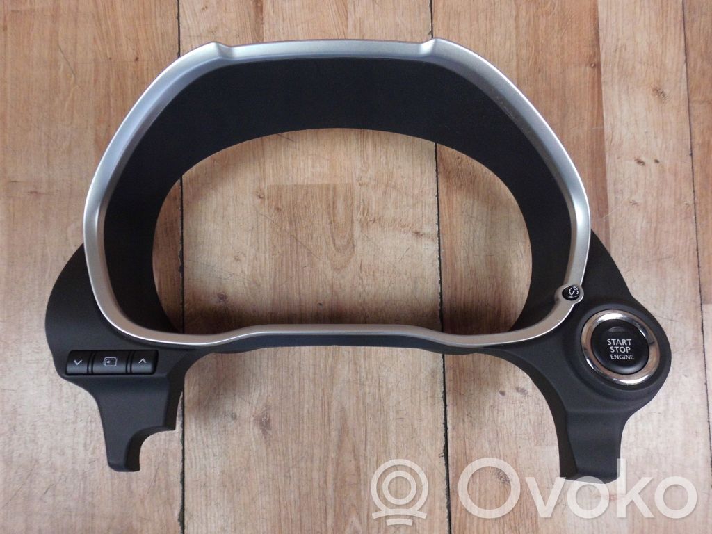 Mitsubishi Eclipse Cross Moldura del panel 