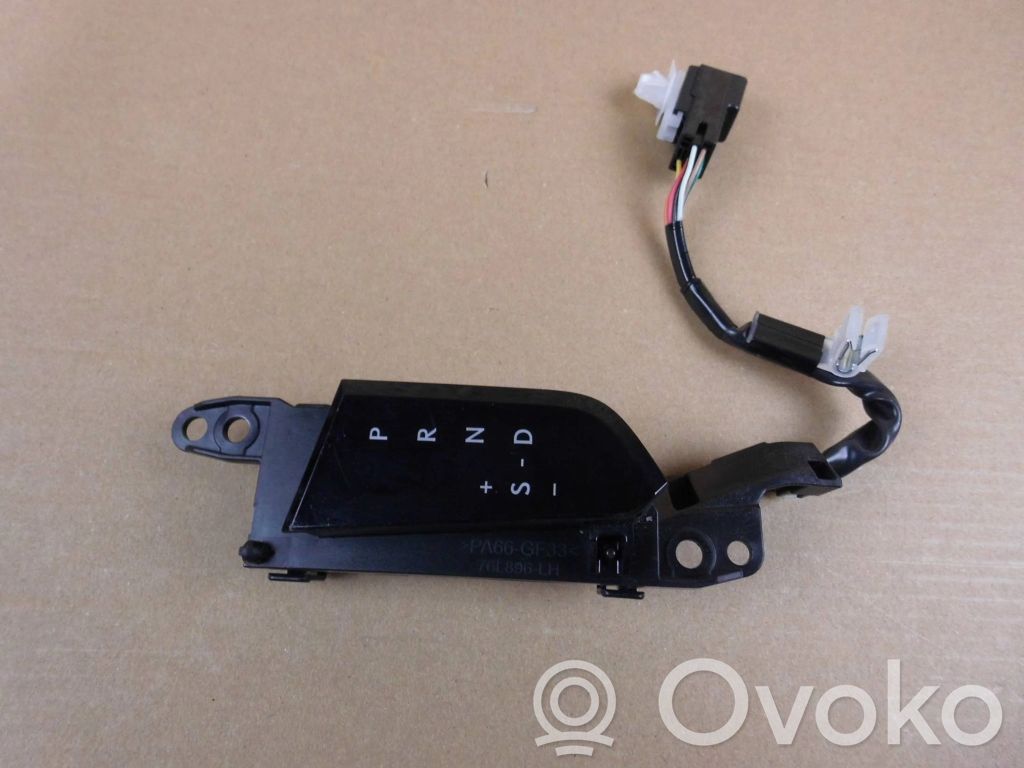 Lexus UX Gear shift selector indicator 