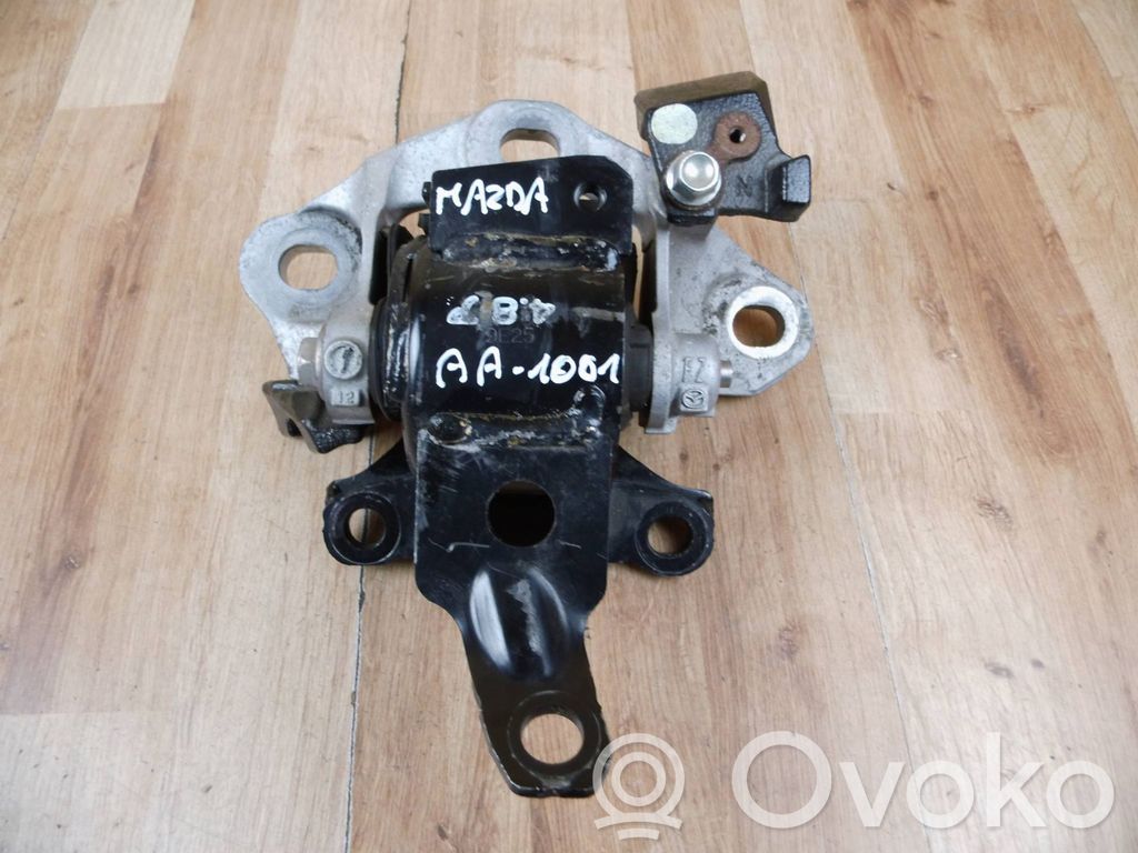 Mazda CX-5 II Engine mount bracket 