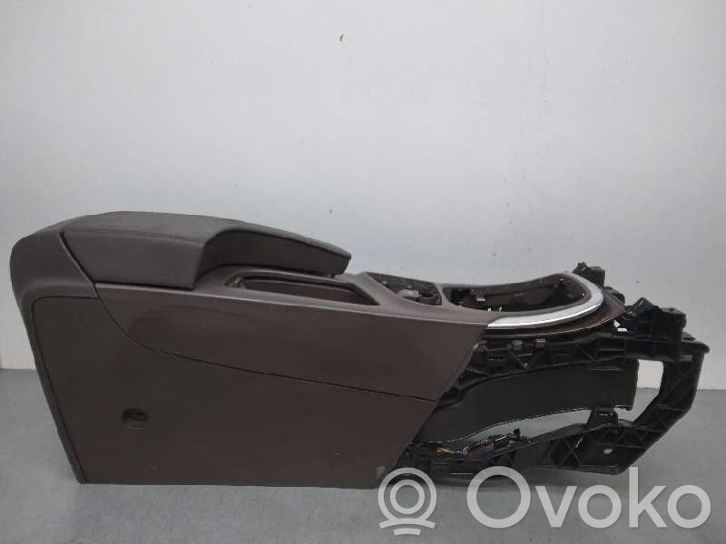 Opel Insignia A Armrest 