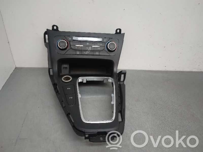 Ford Focus Ilmastoinnin ohjainlaite 
