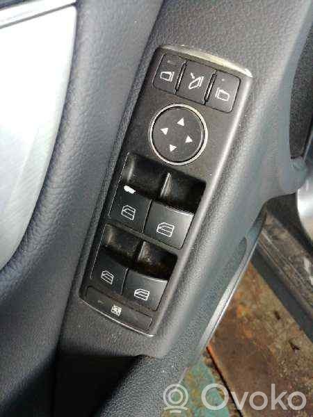 Mercedes-Benz C W204 Electric window control switch 
