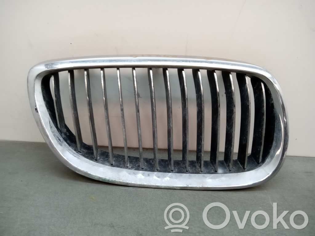 Grille de calandre avant   51137157275