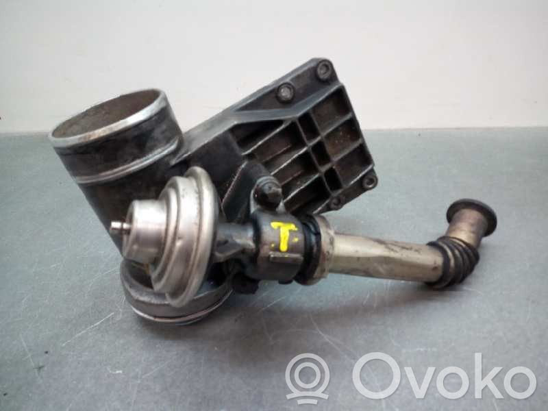 Mercedes-Benz C W202 Válvula EGR 