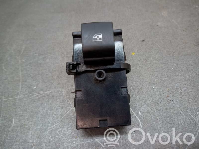 Interruptor del elevalunas eléctrico   13408452