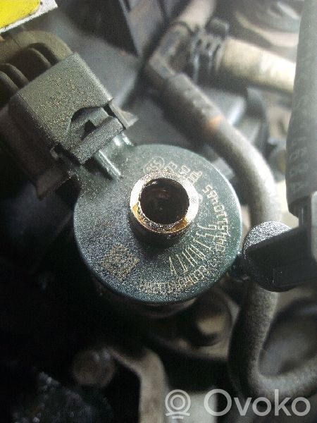 Inyector de combustible   0445110485