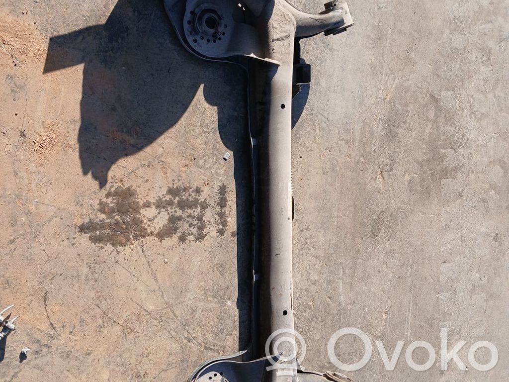 Ford Focus Aizmugurējā tilta sija ar reduktoru 