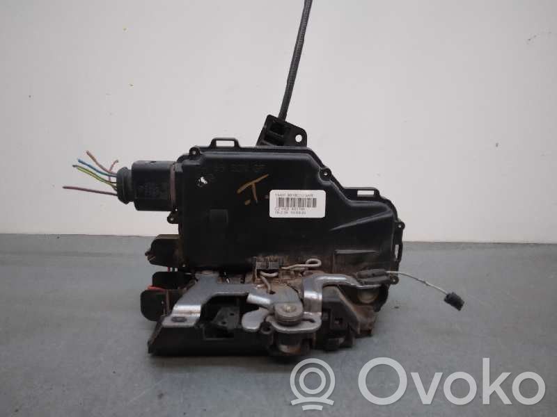 Skoda Fabia Mk2 (5J) Front door lock 