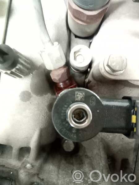 Inyector de combustible   0445110383