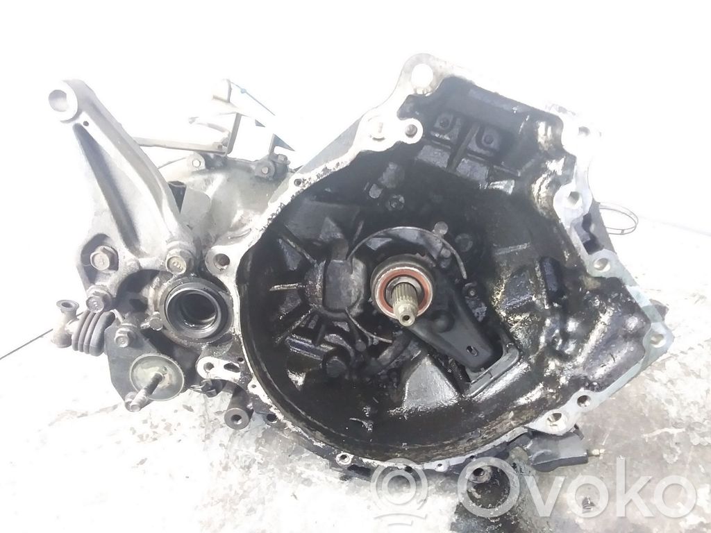 Mazda Premacy Manualna 5-biegowa skrzynia biegów 