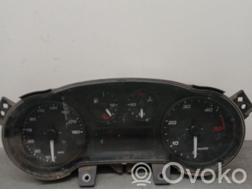 Iveco Daily 6th gen Tachimetro (quadro strumenti) 