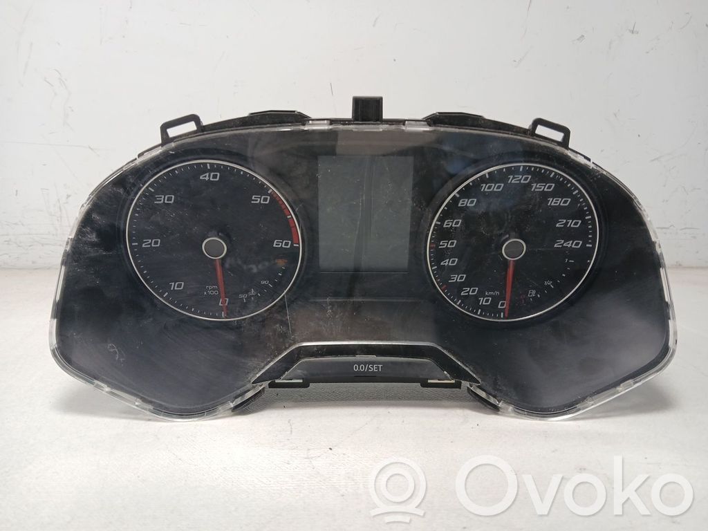 Seat Arona Nopeusmittari (mittaristo) 