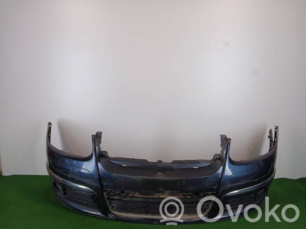 Volkswagen Jetta V Etupuskuri 
