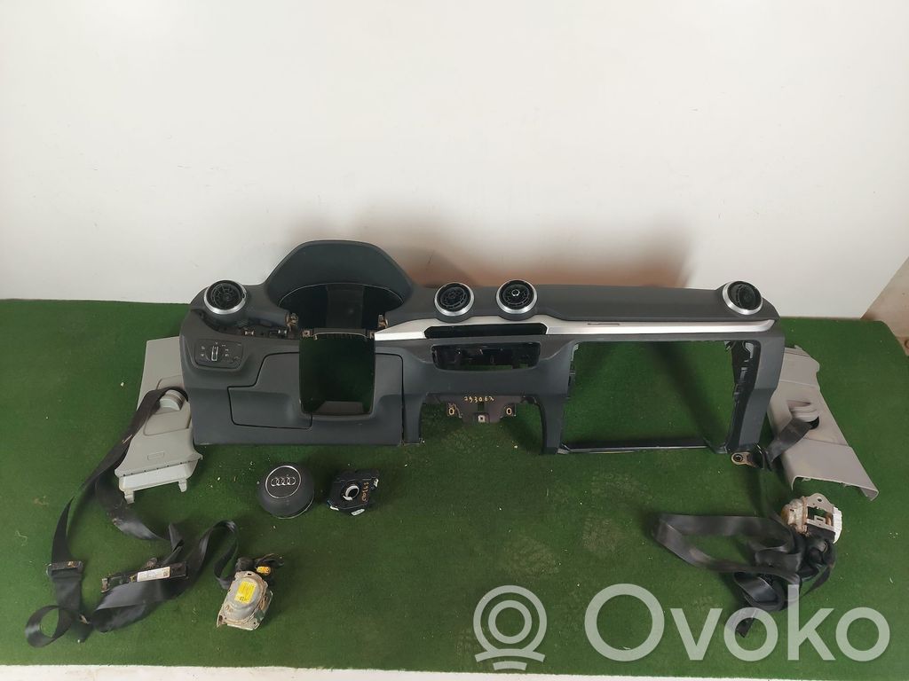 Poduszki powietrzne Airbag / Komplet   62725376G,34133468E,811A880204D