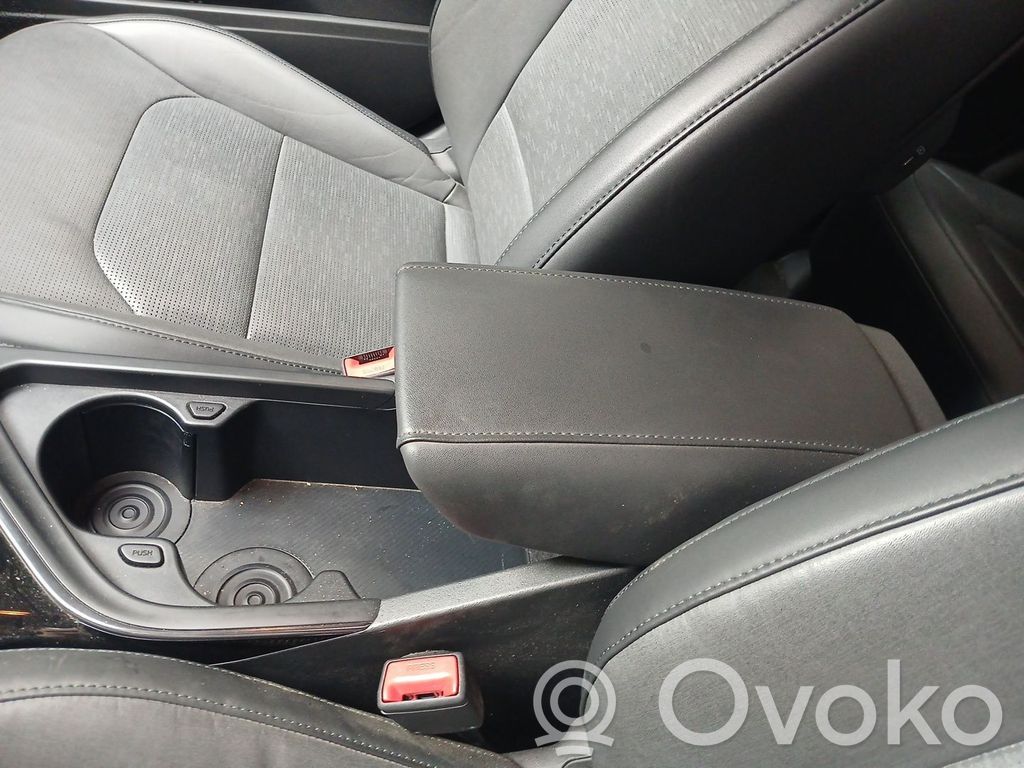 KIA Niro Reposabrazos 