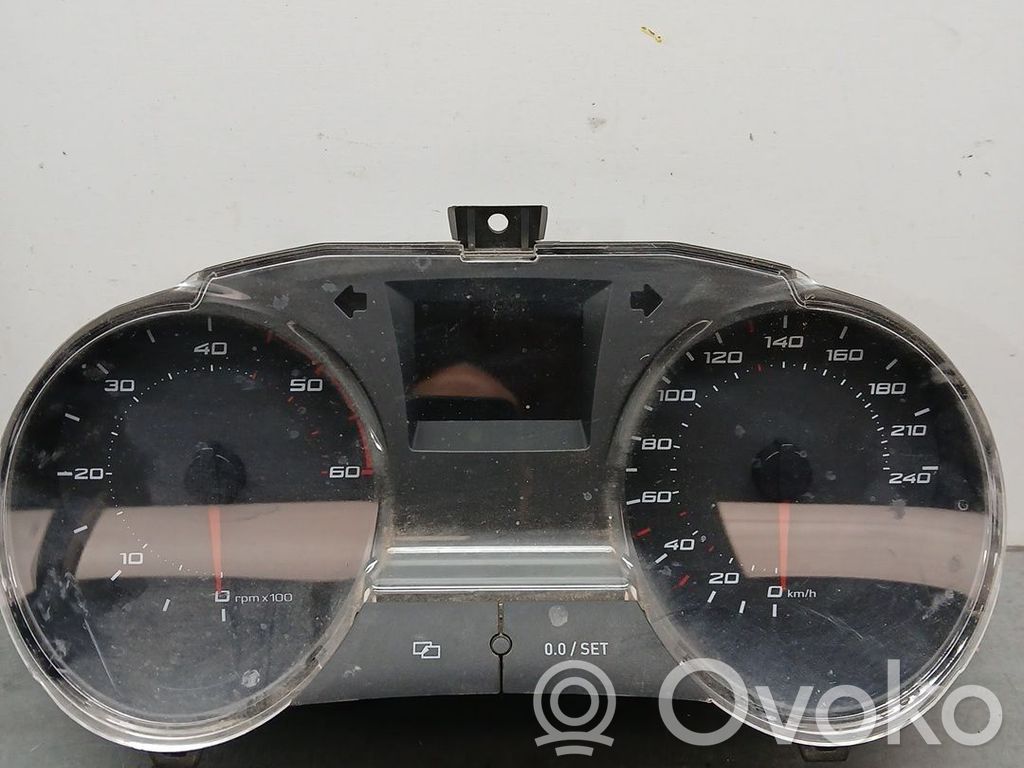 Seat Ibiza IV (6J,6P) Vitezometru (grup de instrumente) 