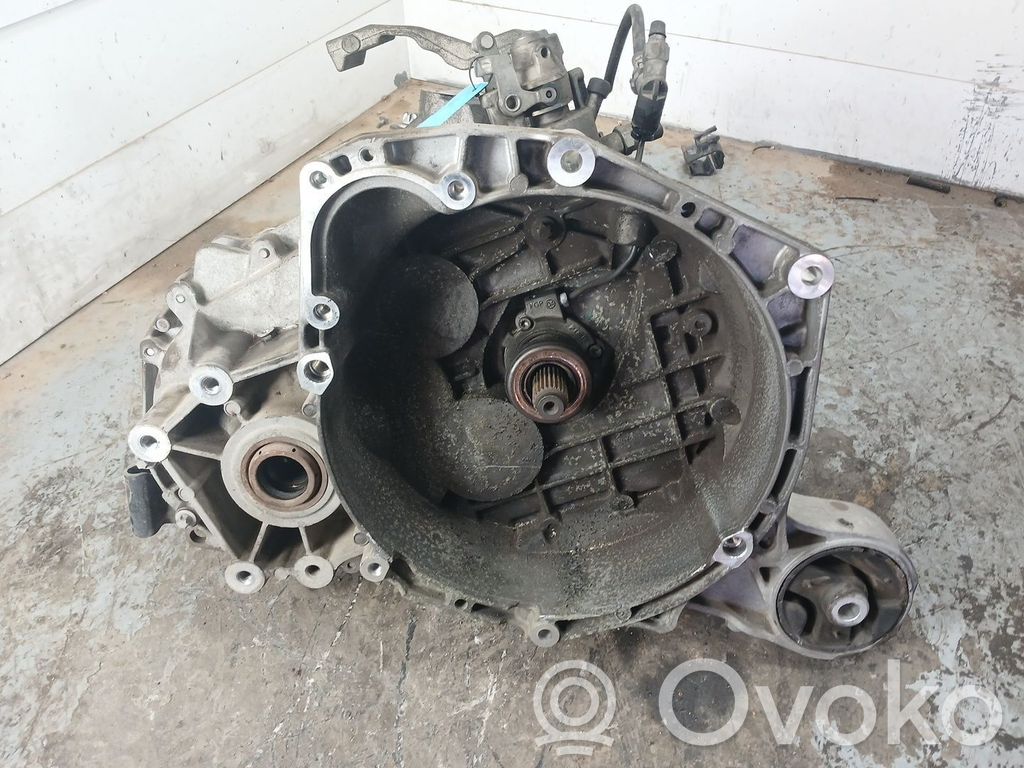 Opel Vectra C Caja de cambios manual de 5 velocidades 