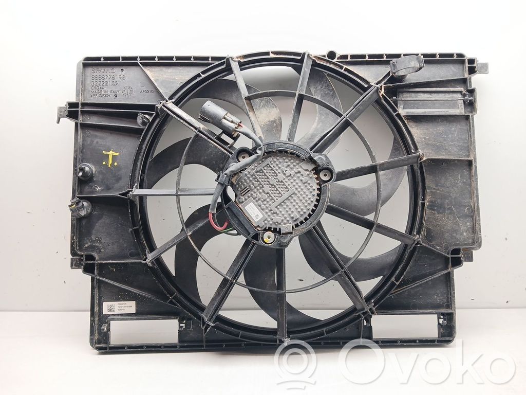 Volvo XC40 Elektrisks radiatoru ventilators 