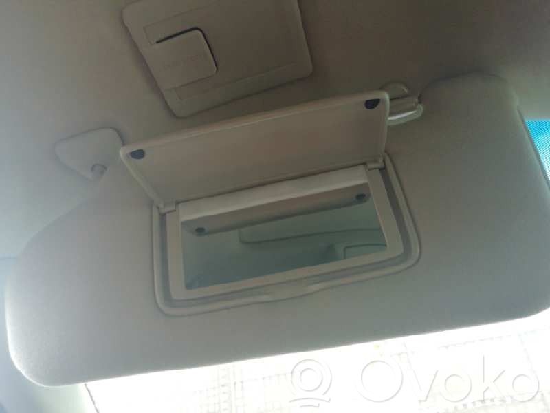 Sun visor