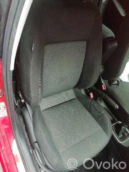 Volkswagen Polo V 6R Priekinė keleivio sėdynė 