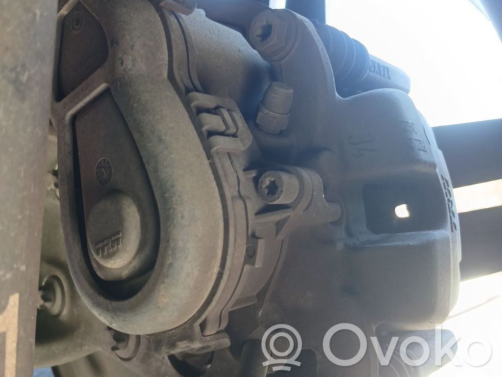 Mercedes-Benz B W246 W242 Support d'étrier arrière 