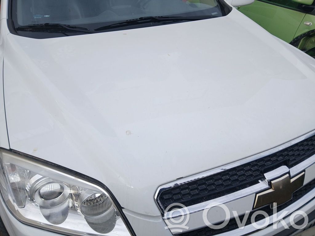 Chevrolet Captiva Konepelti 