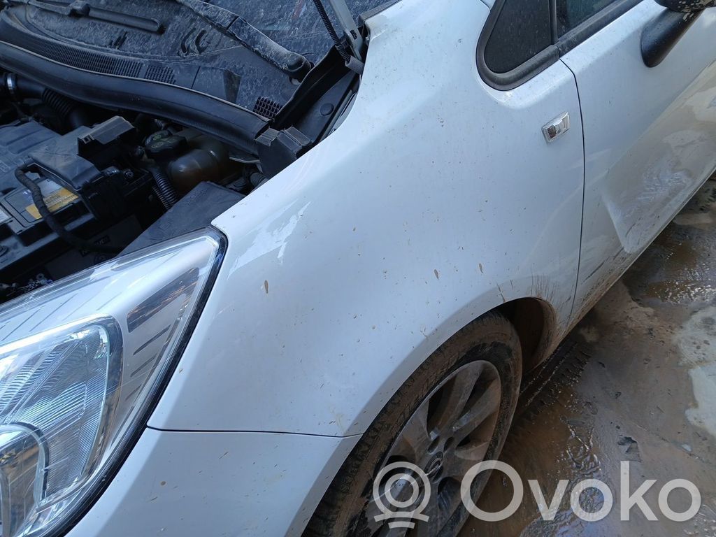 Opel Meriva B Sparnas 