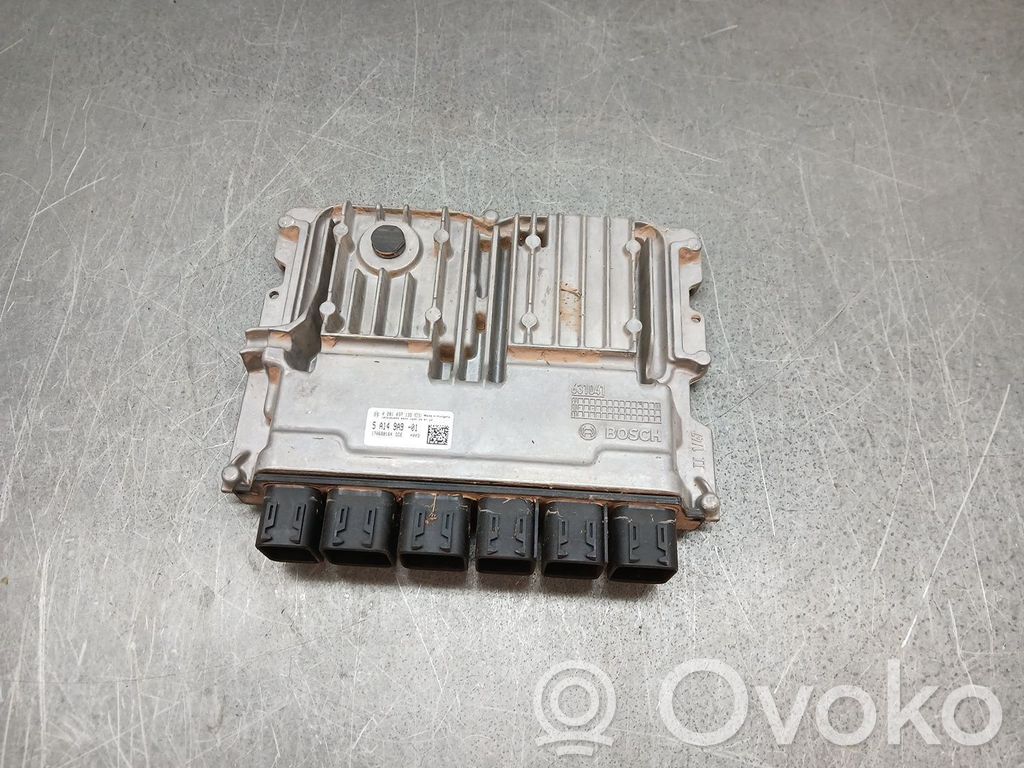 BMW 1 F40 Unidad de control/módulo del motor 